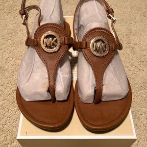 New Michael Kors Capri Thong Sandal